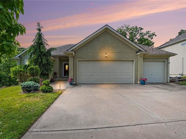1903 NW 75th Street, Kansas City, MO 64151