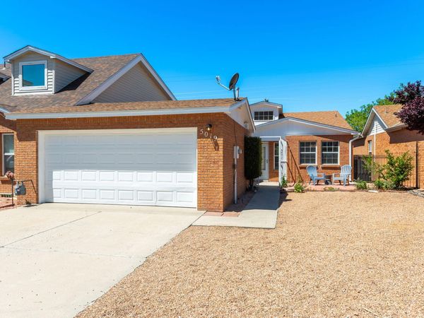 5019 Calle De Carino NE, Albuquerque, NM 87111