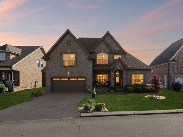 608 Southshore Pt, Mount Juliet, TN 37122