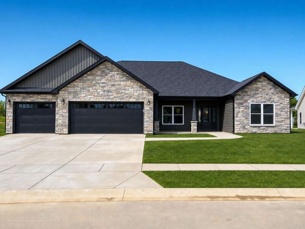 2195 Beech Tree Court, Kokomo, IN 46902