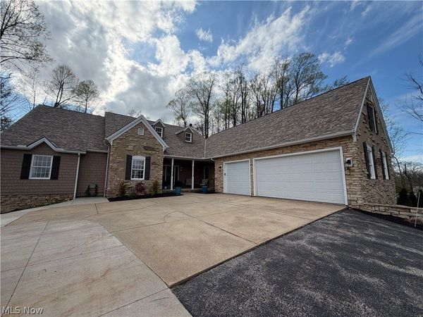12420 Falcon Ridge Road , Chesterland, OH 44026