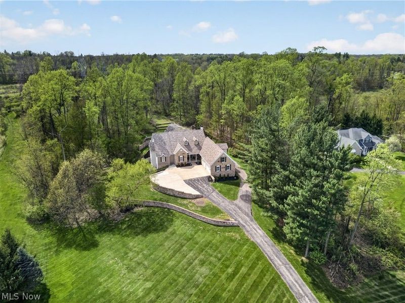 12420 Falcon Ridge Road, Chesterland, OH 44026 Photo 2