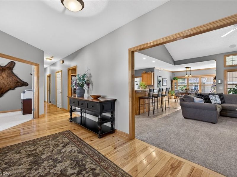 12420 Falcon Ridge Road, Chesterland, OH 44026 Photo 4