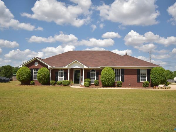 218 Waypoint Circle, Harvest, AL 35749