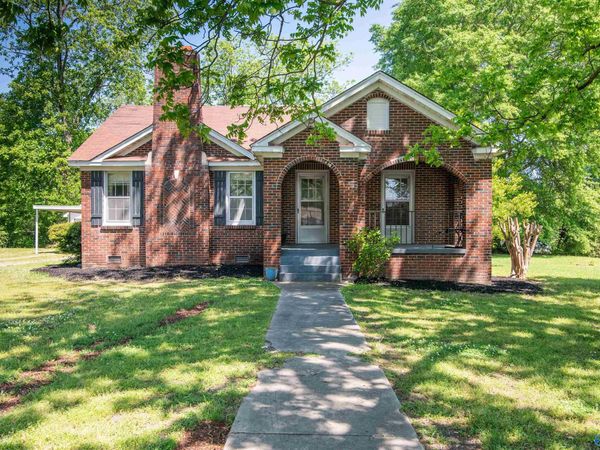 121 Sherrill Street SW, Hartselle, AL 35640