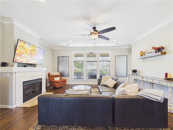 705 Maidstone Avenue, Bentonville, AR 72712