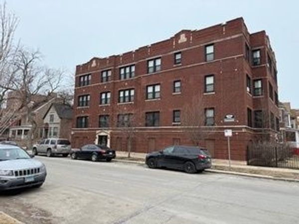 7363 S Coles Avenue S, Unit 1, Chicago, IL 60649