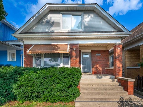 3743 N Kimball Avenue, Chicago, IL 60618