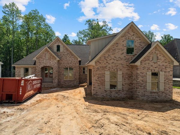 48 Buckskin Dr., Hattiesburg, MS 39402