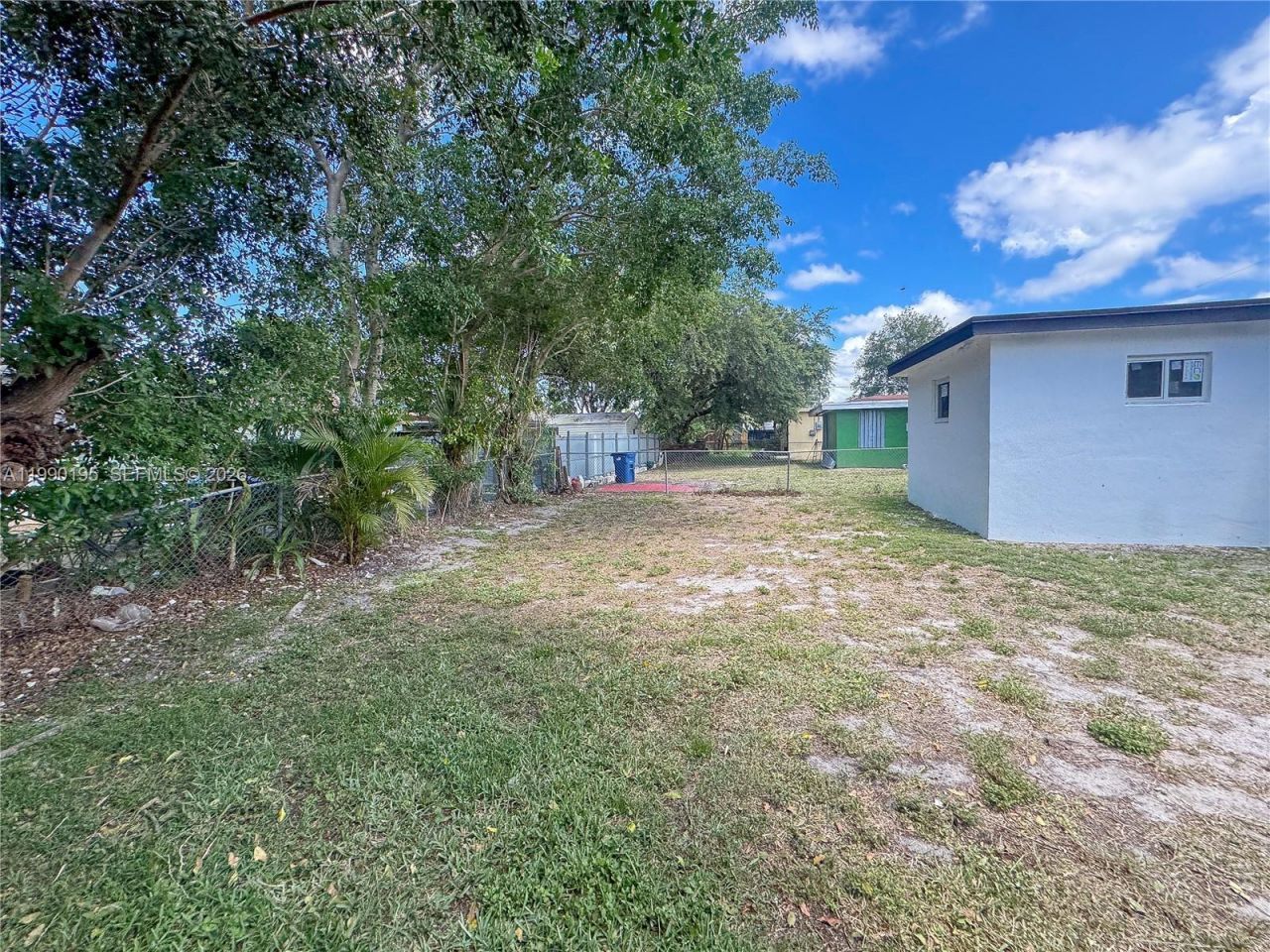 1749 NW 152nd St, Miami Gardens, FL 33054 Photo