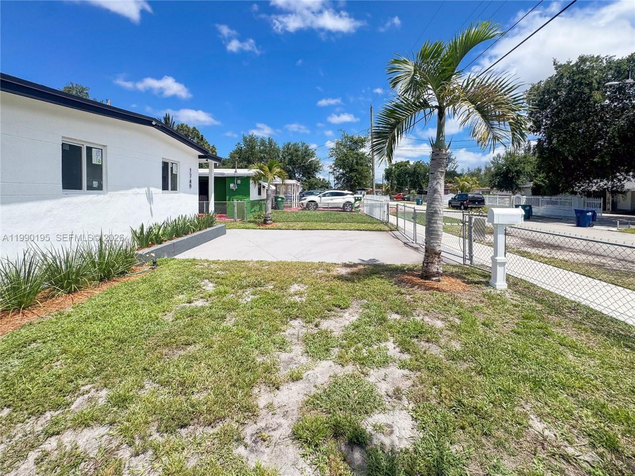 1749 NW 152nd St, Miami Gardens, FL 33054 Photo