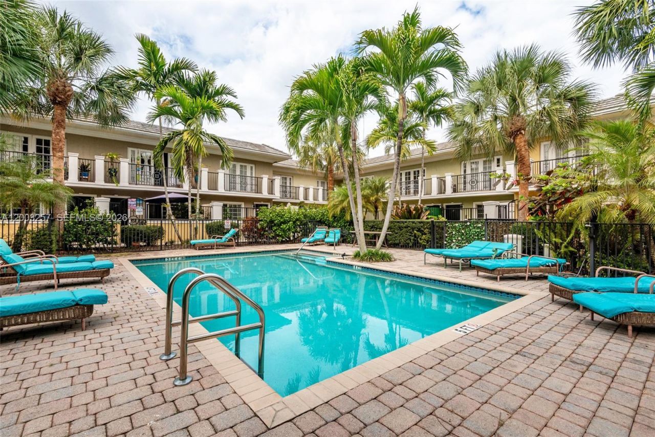 1000 Palm Trl, Unit 6, Delray Beach, FL 33483 Photo