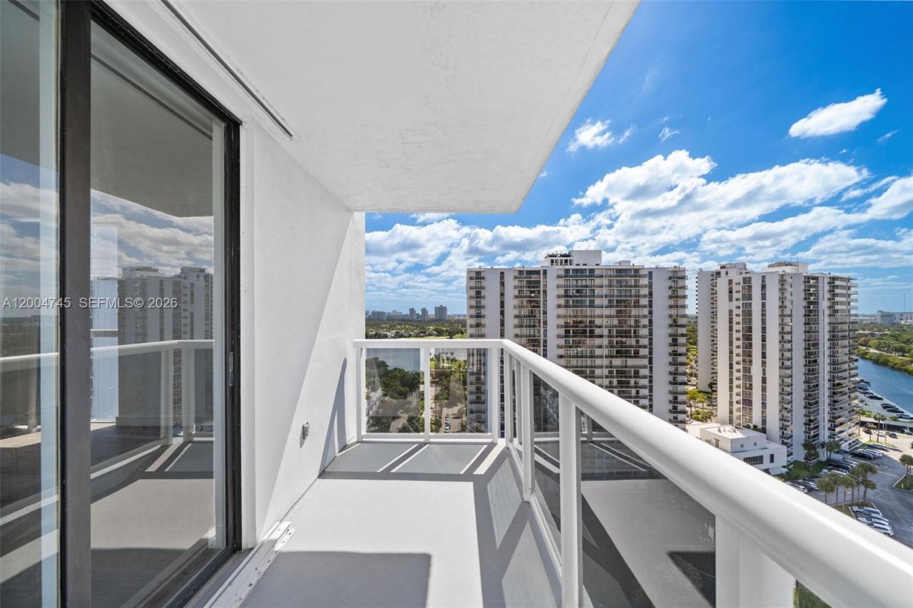 20505 E Country Club Dr, Unit 1938, Aventura, FL 33180 Photo