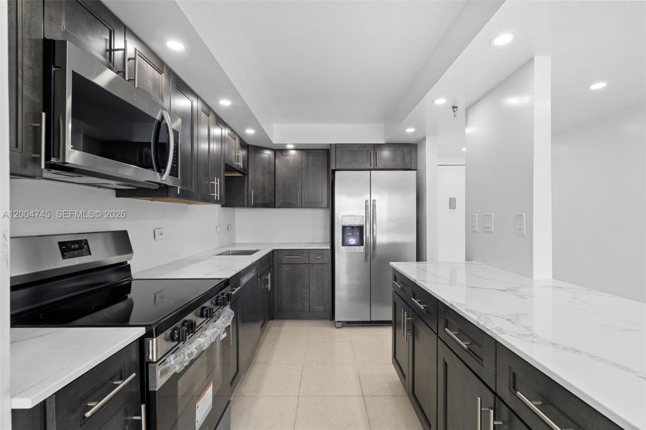 20505 E Country Club Dr, Unit 1938, Aventura, FL 33180 Photo