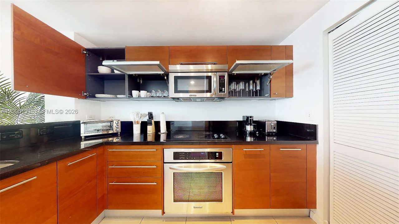 244 Biscayne Blvd , Unit 704, Miami, FL 33132 Photo