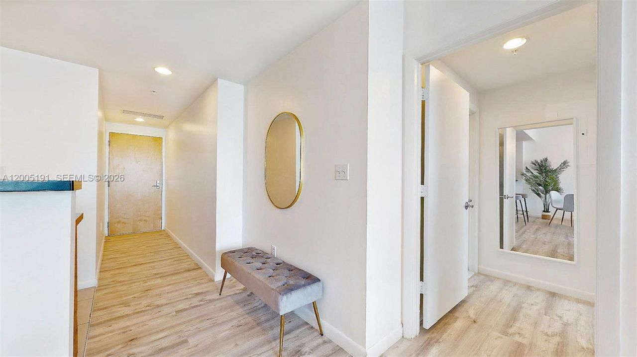 244 Biscayne Blvd , Unit 704, Miami, FL 33132 Photo