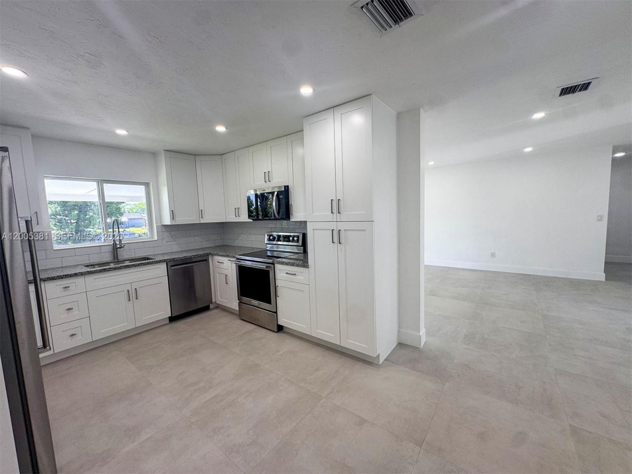 19001 Sterling Dr, Cutler Bay, FL 33157 Photo