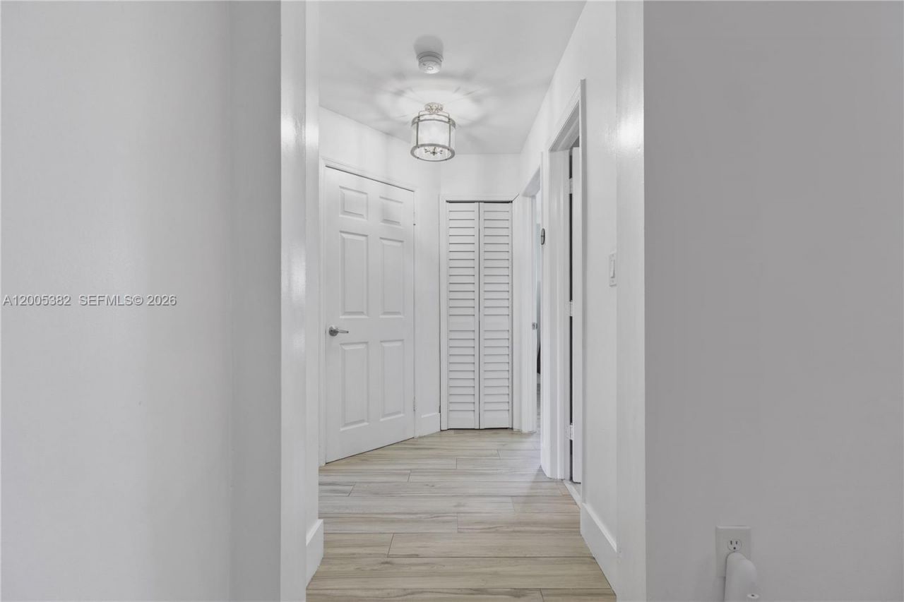 8218 SW 163rd Pl , Unit 8218, Miami, FL 33193 Photo