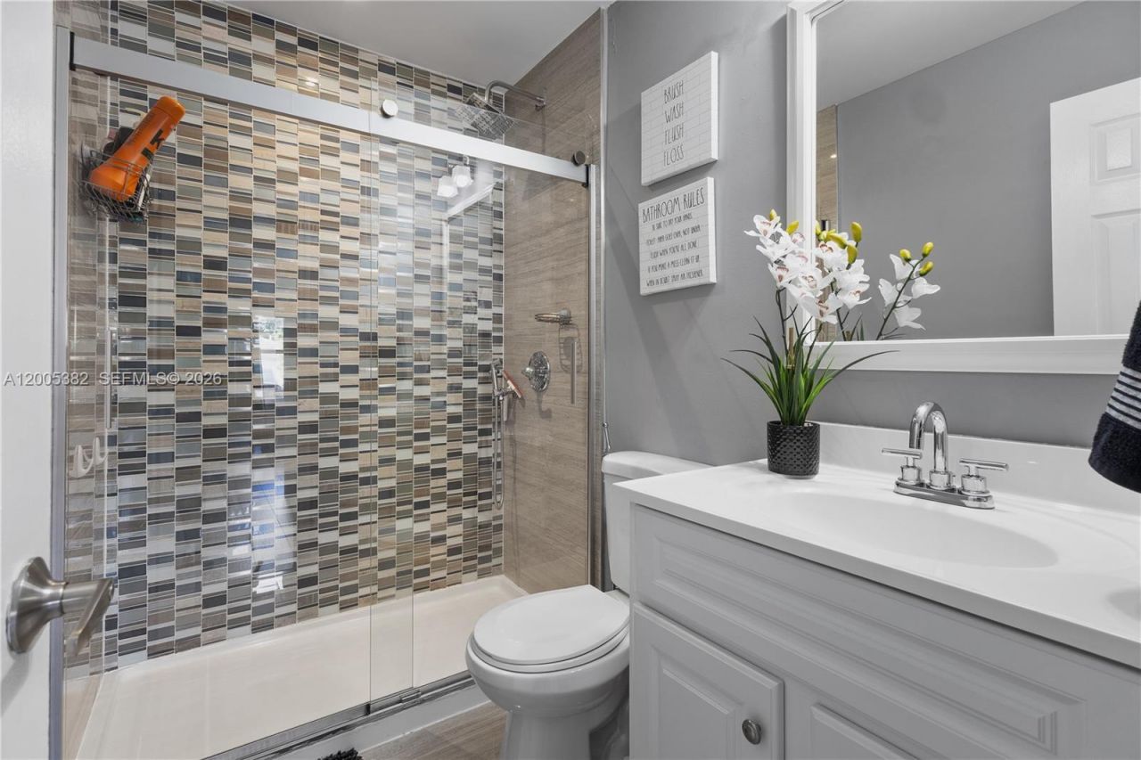 8218 SW 163rd Pl , Unit 8218, Miami, FL 33193 Photo