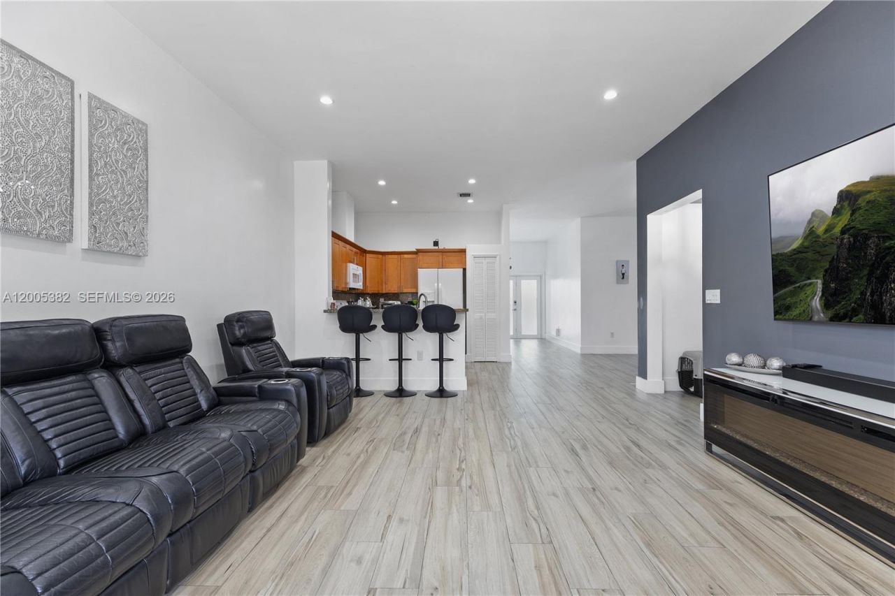 8218 SW 163rd Pl , Unit 8218, Miami, FL 33193 Photo