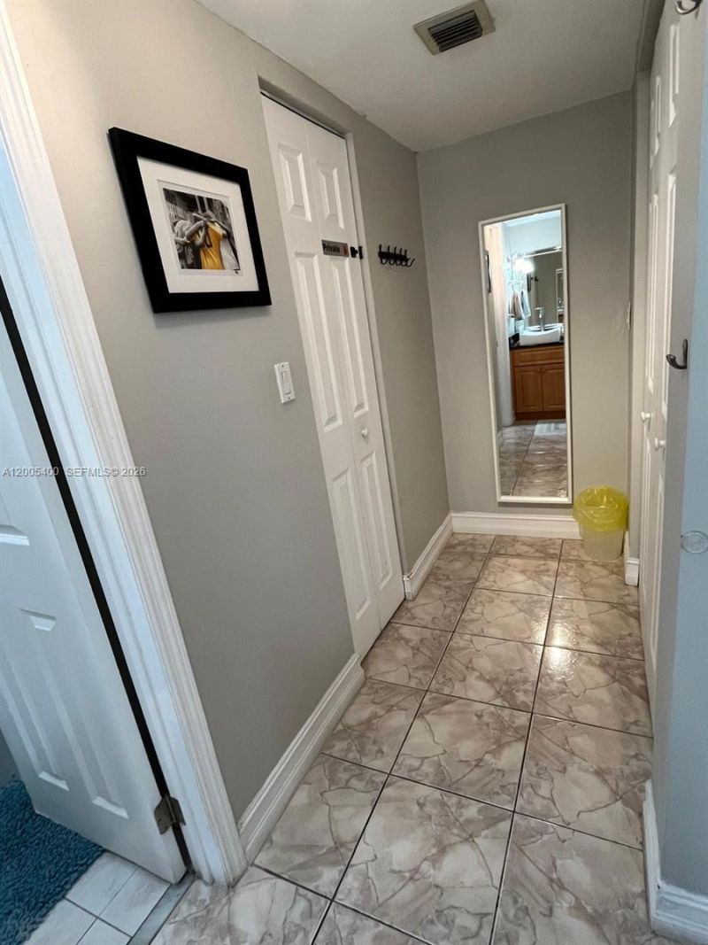 3475 N Country Club Dr , Unit 312, Aventura, FL 33180 Photo