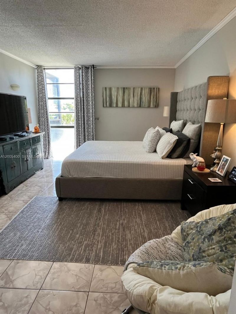 3475 N Country Club Dr , Unit 312, Aventura, FL 33180 Photo