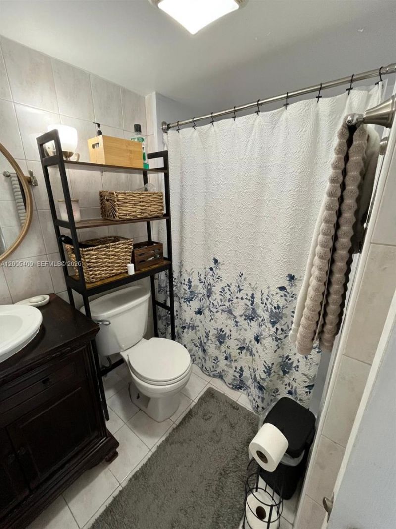 3475 N Country Club Dr , Unit 312, Aventura, FL 33180 Photo