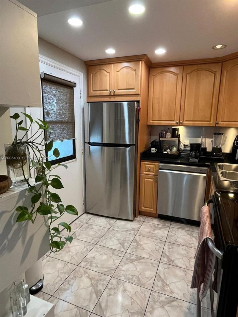 3475 N Country Club Dr , Unit 312, Aventura, FL 33180 Photo