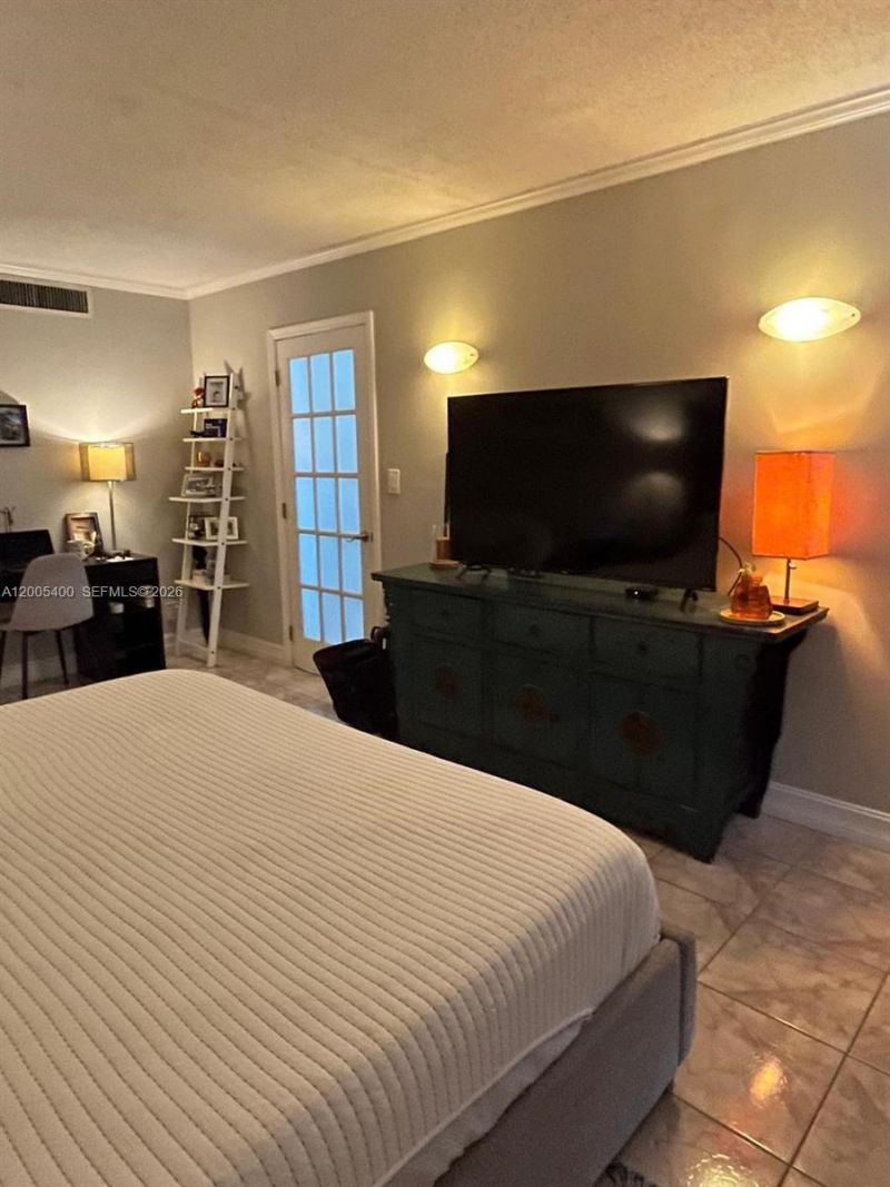 3475 N Country Club Dr , Unit 312, Aventura, FL 33180 Photo