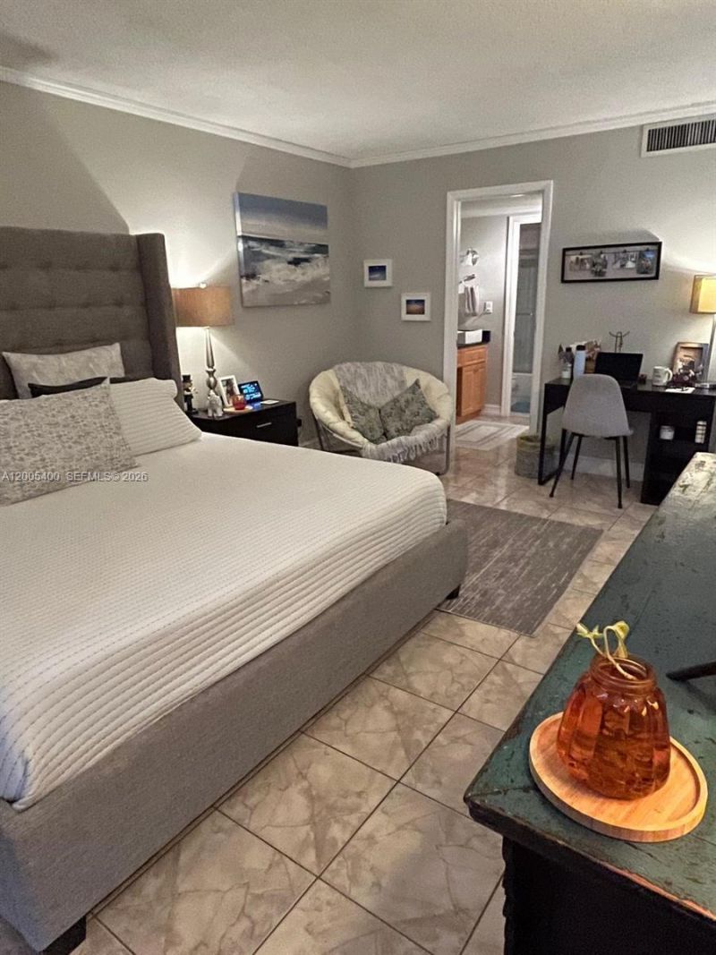 3475 N Country Club Dr , Unit 312, Aventura, FL 33180 Photo