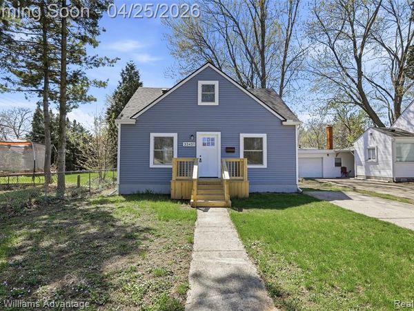33451 Brown Street, Garden City, MI 48135