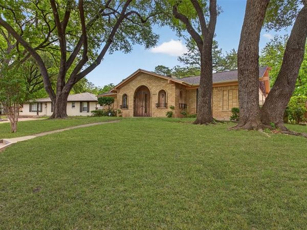 6010 Hunters View Lane, Dallas, TX 75232