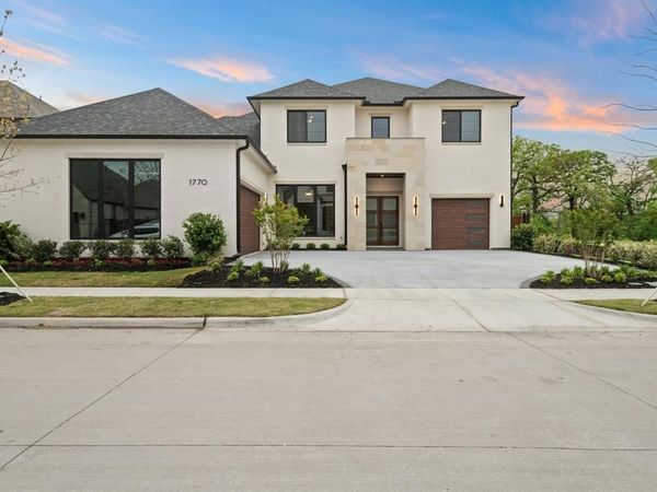 1770 Coopers Hawk Drive, Arlington, TX 76005