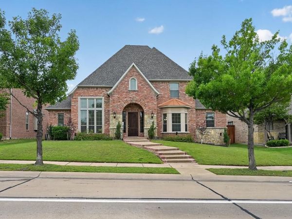 2416 Lady Of The Lake Boulevard, Lewisville, TX 75056