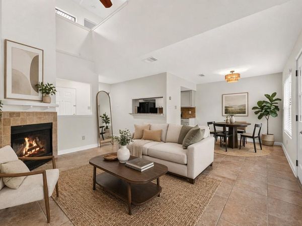 512 Eberhart LN, Unit 203, Austin, TX 78745