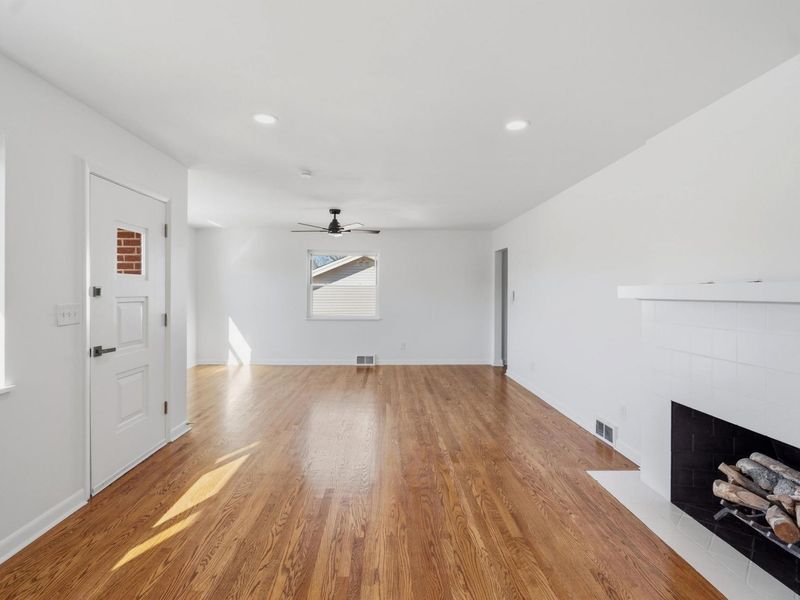 50 Azalea Terrace, Fort Thomas, KY 41075 Photo 3