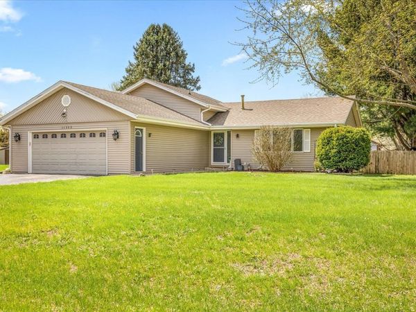 11392 Mt Vernon Road, ROSCOE, IL 61073