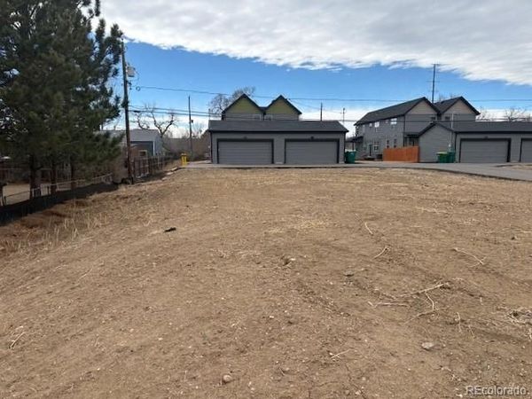 965 Gray Street , Lakewood, CO 80214