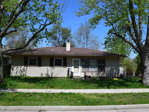 205 Randle Street , Valparaiso, IN 46383