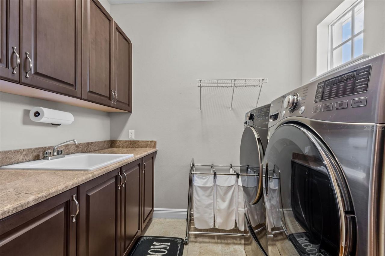 1306 Merry Water Drive, Lutz, FL 33548 Photo