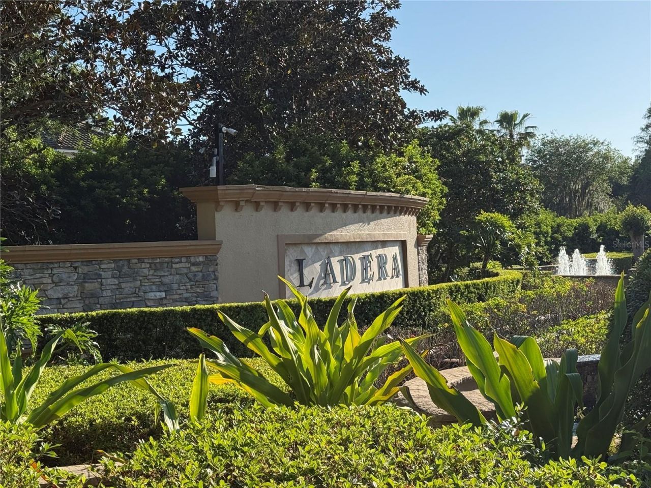 1306 Merry Water Drive, Lutz, FL 33548 Photo