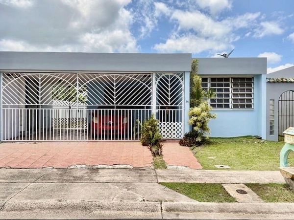 Monte Real 54 URB VILLA DEL MONTE, TOA ALTA, PR 00953