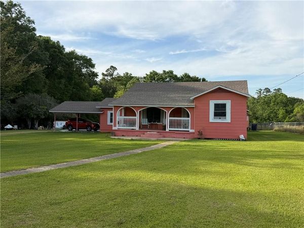59377 BORGNE Avenue, Bogalusa, LA 70427