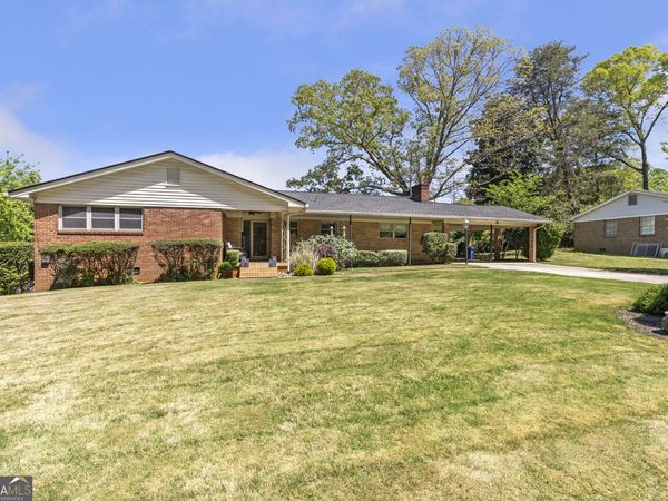 2037 Pine Tree Trail, Gainesville, GA 30501