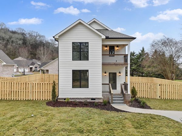 6028 Ridgeview Circle, Hixson, TN 37343