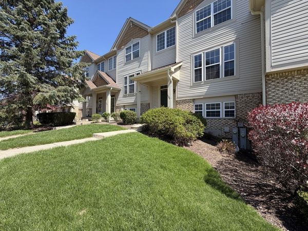 1129 Georgetown Way , Vernon Hills, IL 60061