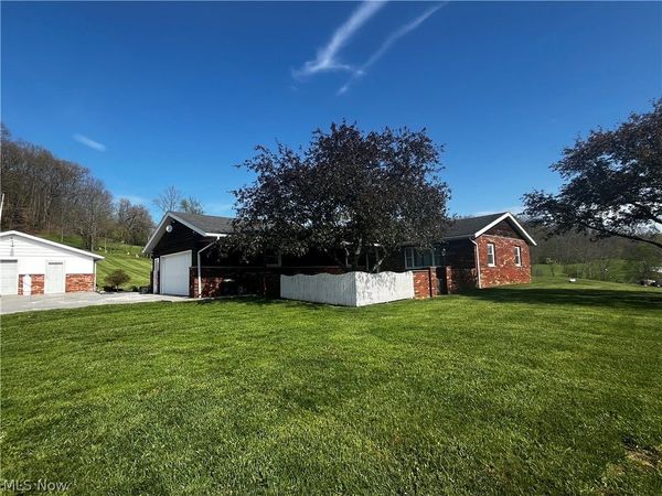 47666 Seneca Lake Road , Sarahsville, OH 43779