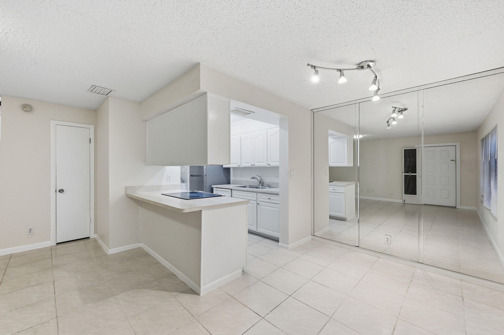 8811 NW 28th Drive, Unit 1-2, Coral Springs, FL 33065 Photo