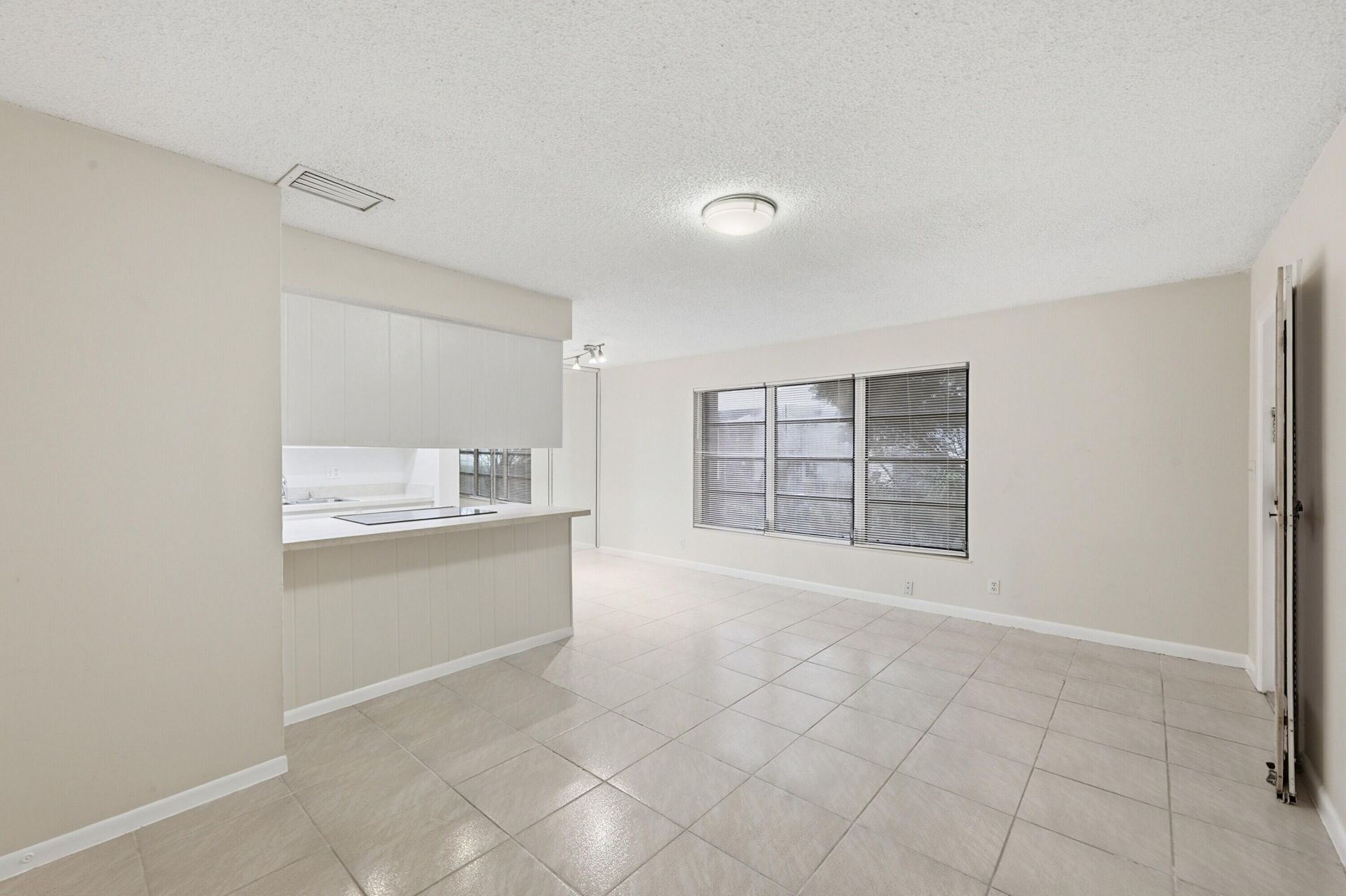 8811 NW 28th Drive, Unit 1-2, Coral Springs, FL 33065 Photo