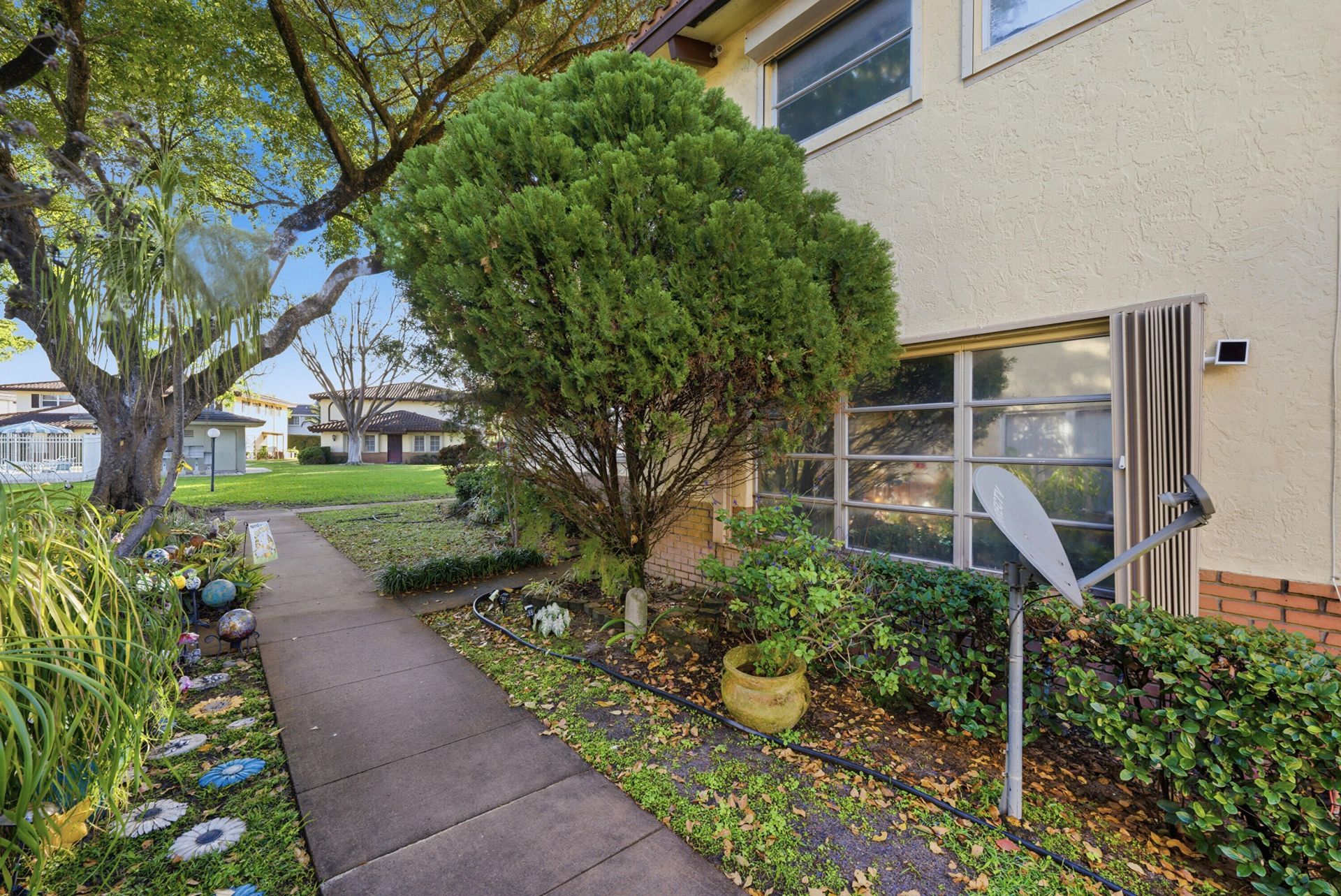 8811 NW 28th Drive, Unit 1-2, Coral Springs, FL 33065 Photo